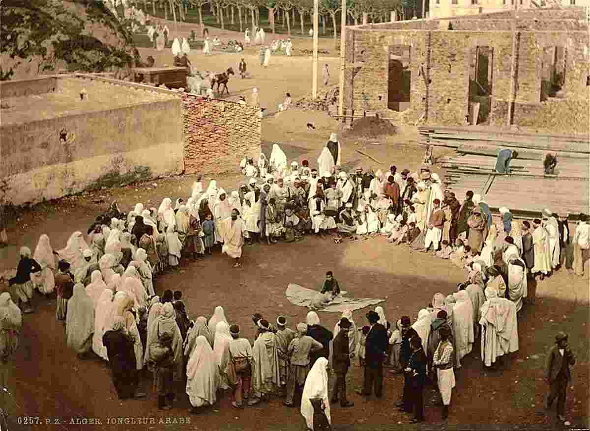 Algiers. Arab juggler