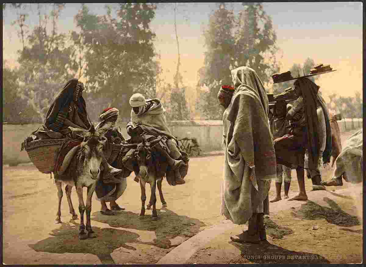 Tunis. Group before Bab Aleona