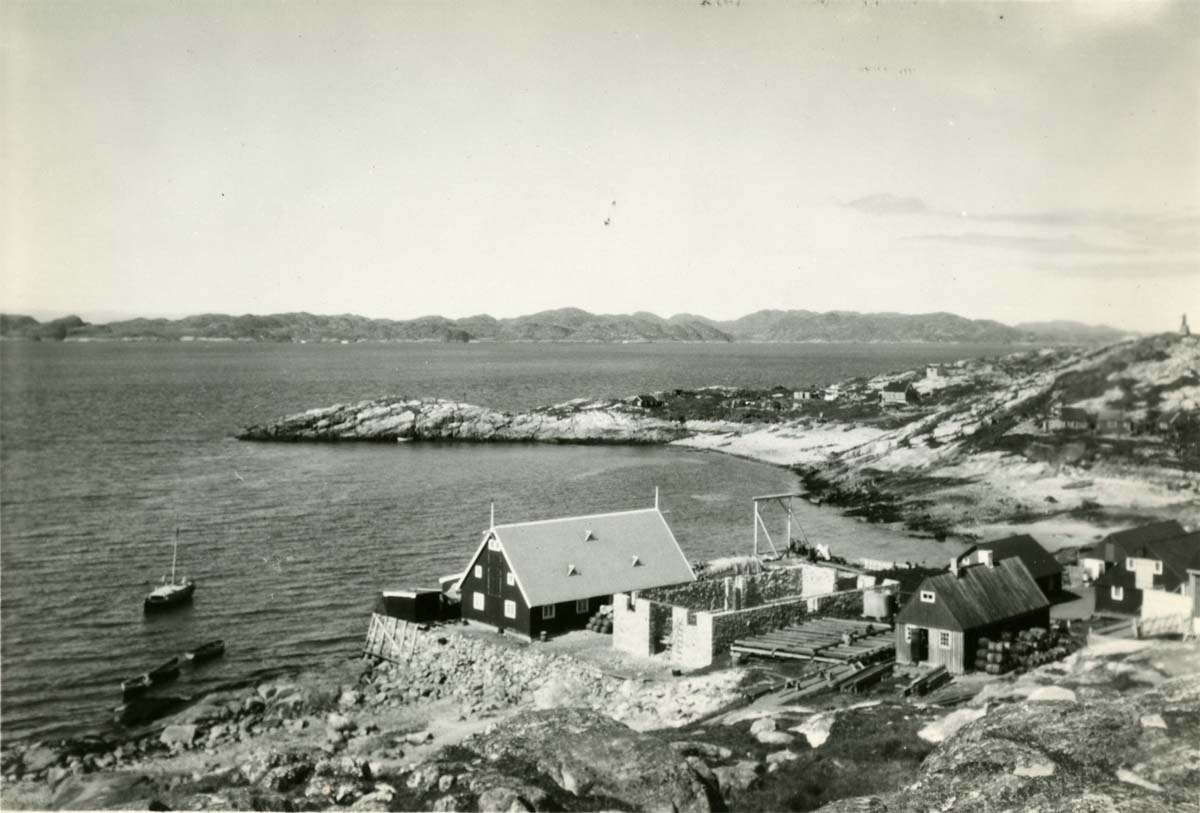 Panorama of Godthaab from Radio Hill section 1, Hans Egede Statue