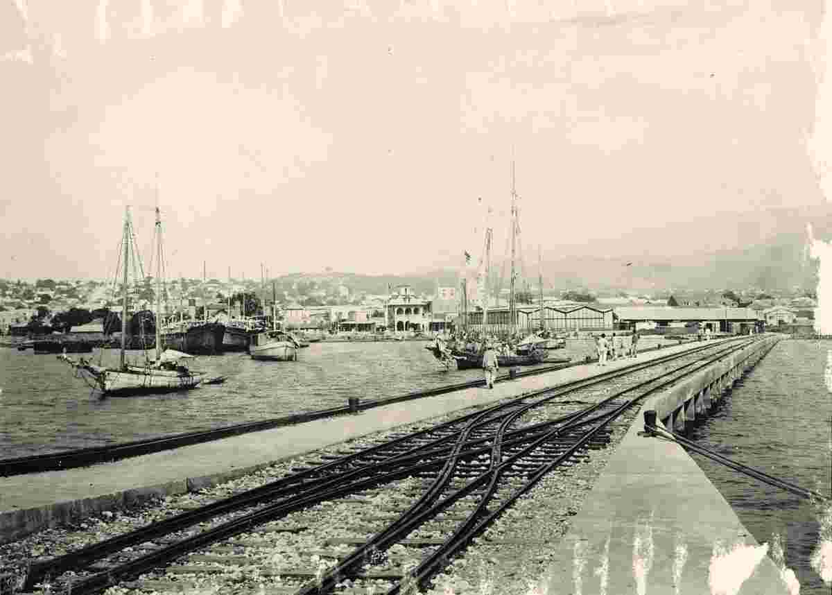 Port-au-Prince. Harbor with Railway, between 1910 and 1920
