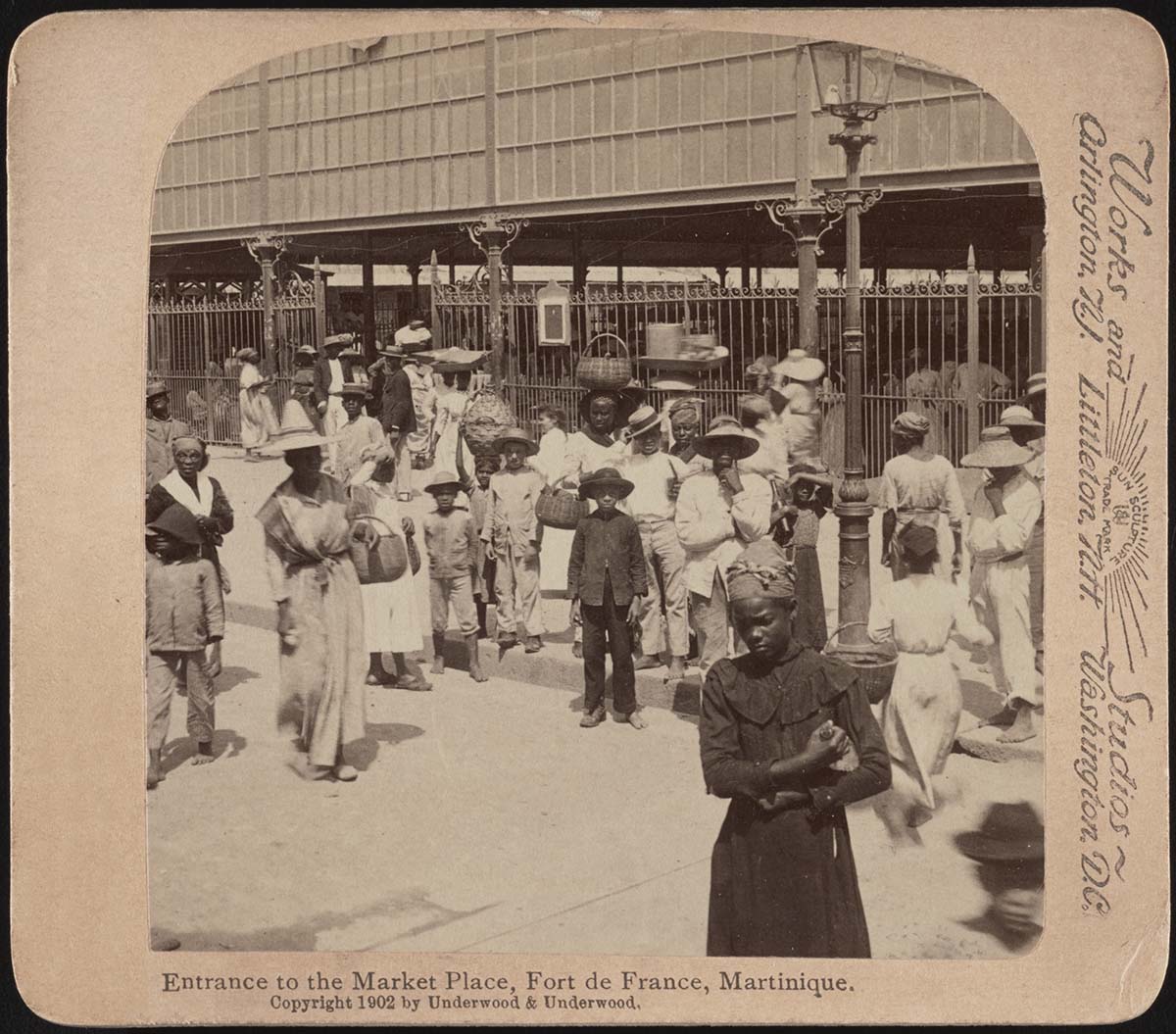 Fort-de-France. Entrée du marché, vers 1900