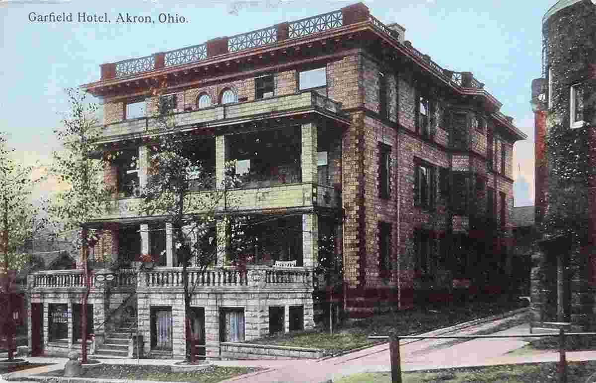 Akron. Garfield Hotel