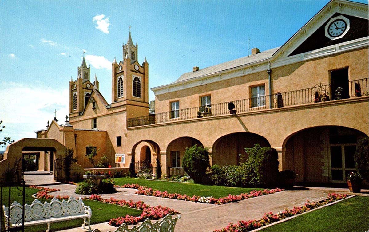 Albuquerque. Old Town - San Felipe de Neri Church