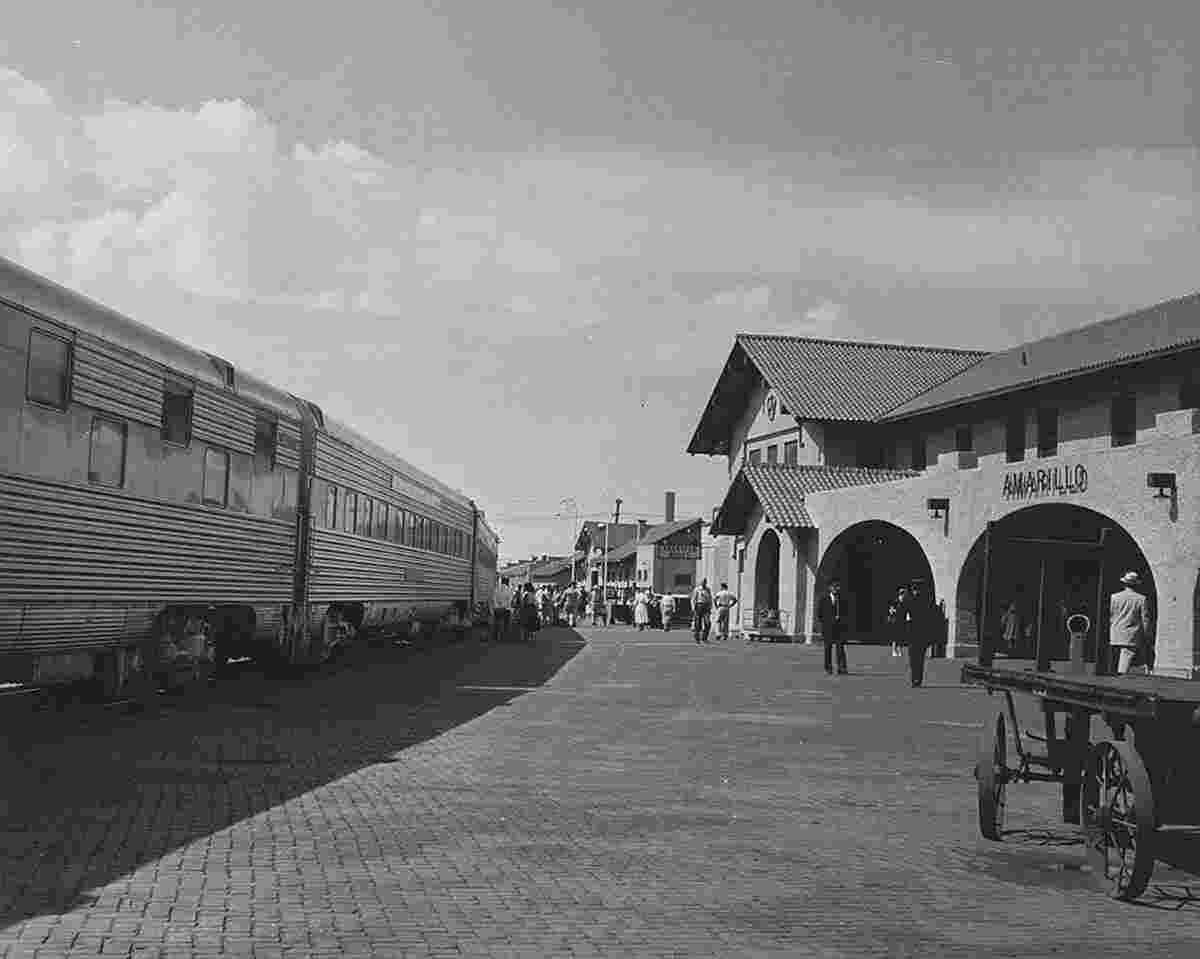 Amarillo. Atchison, Topeka and Santa Fe Railway Company's San Francisco Chief, 1950s