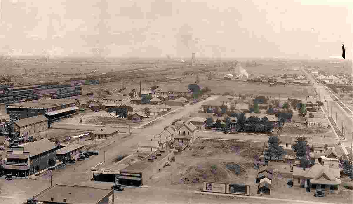 Amarillo. View to City, east of the Herring Hotel, 1920s