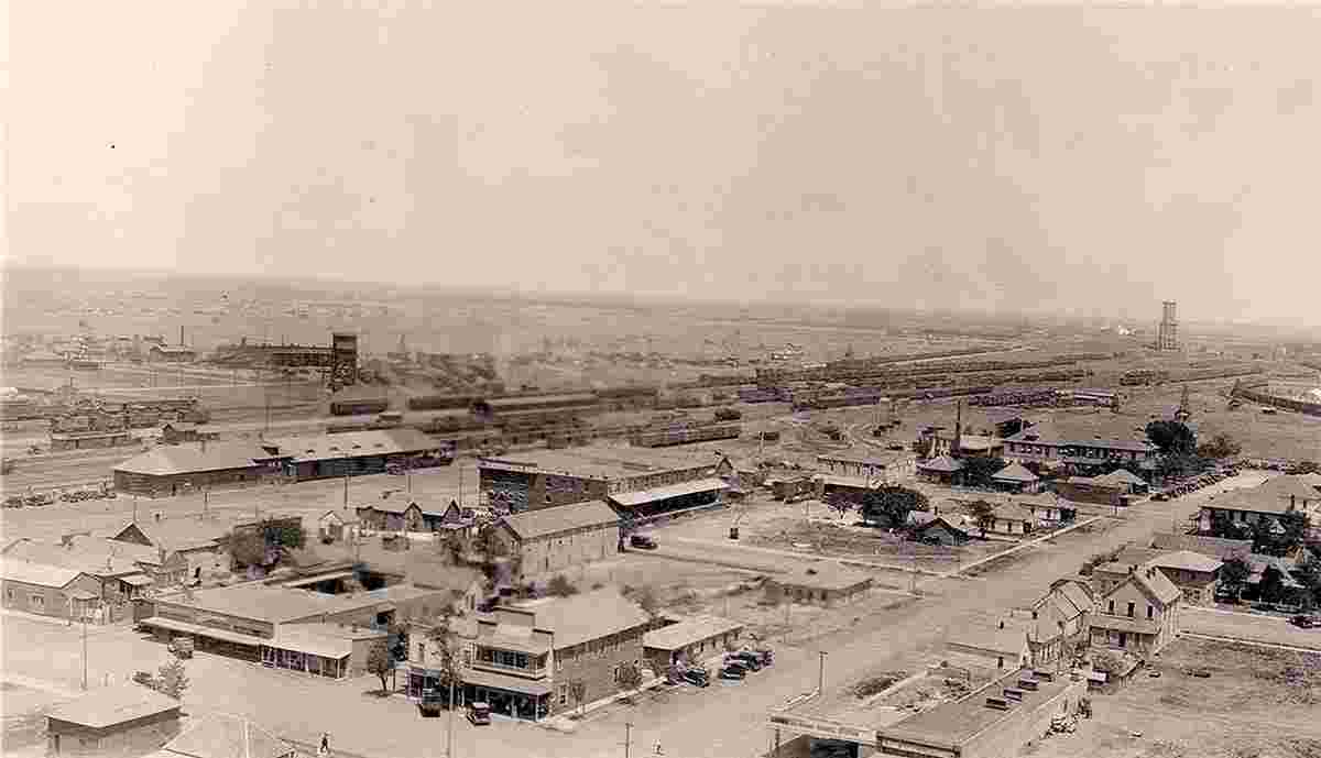Amarillo. View to City, east-northeast of the Herring Hotel, 1920s