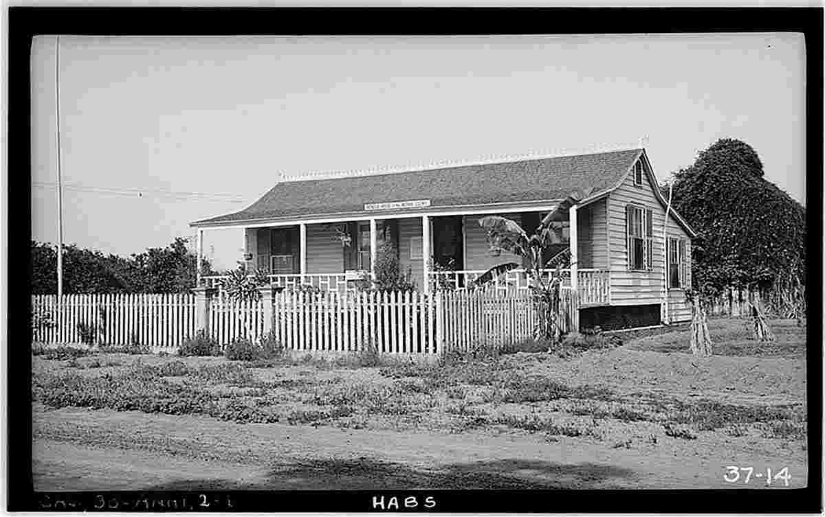 Anaheim. Pioneer House of the Mother Colony, 1933