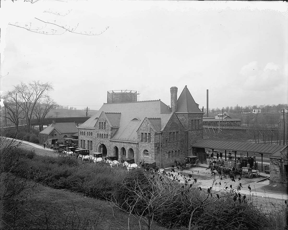 Ann Arbor. Michigan Central Station, between 1905 and 1915