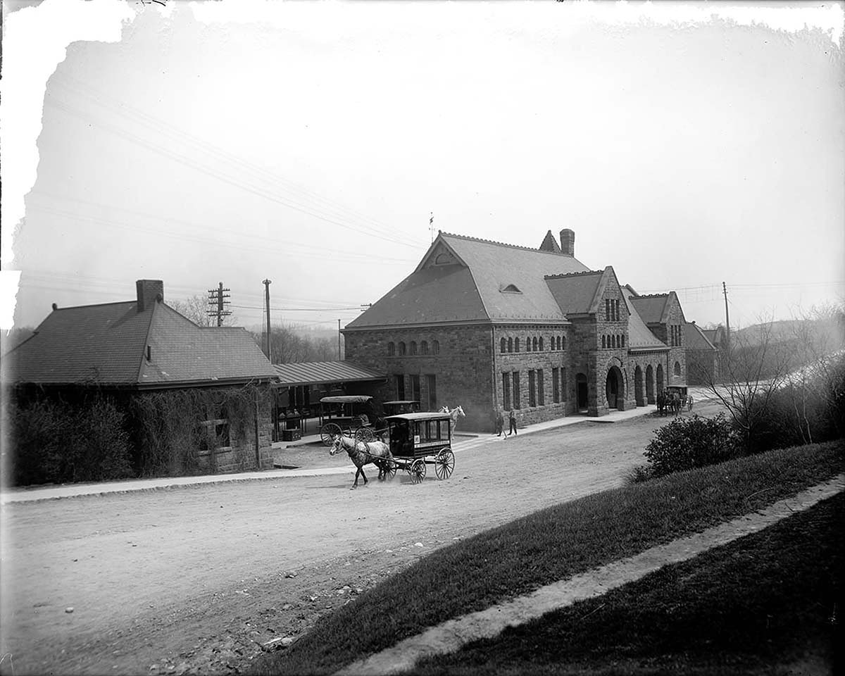 Ann Arbor. Michigan Central Station, between 1905 and 1915