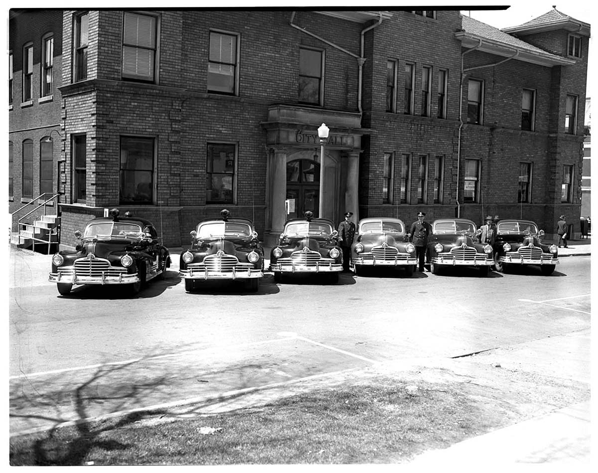 Ann Arbor. New cars Pontiac City Police