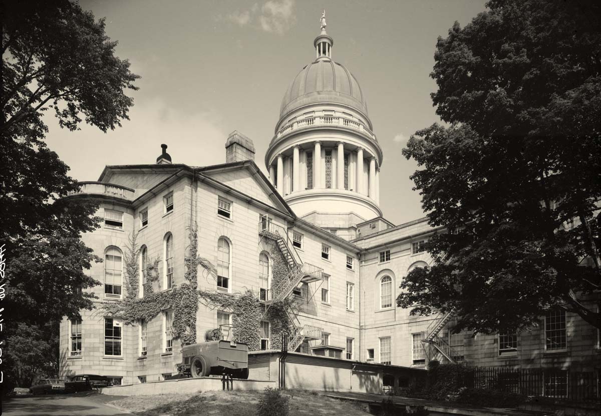 Augusta. Maine State House, the corner of State and Capitol Streets