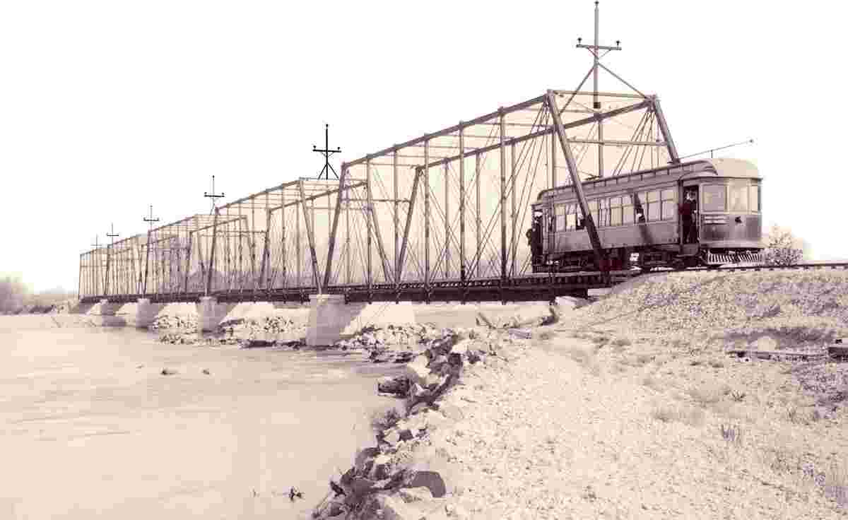 Boise. Tram at Broadway Bridge, 1905