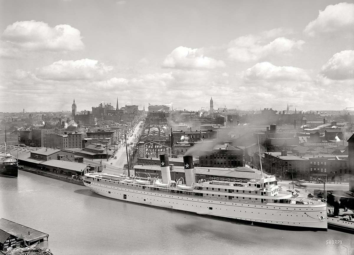 Buffalo. Looking up Main Street. Steamer North Land at Long Wharf, circa 1905