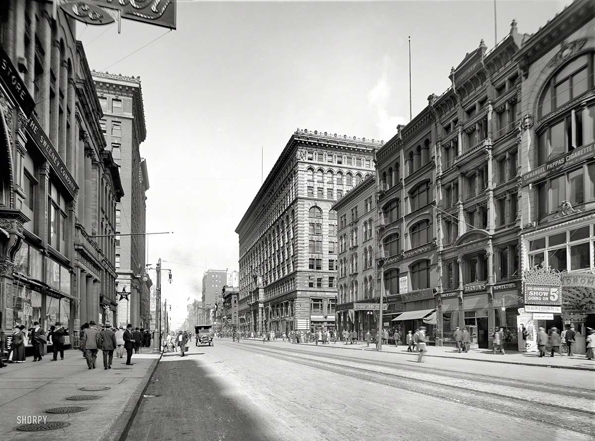 Buffalo. Main Street, circa 1911