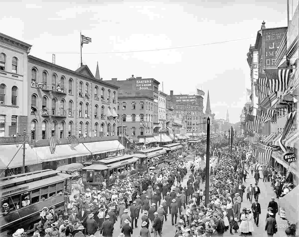 Buffalo. Main Street, Labor Day parade, circa 1900