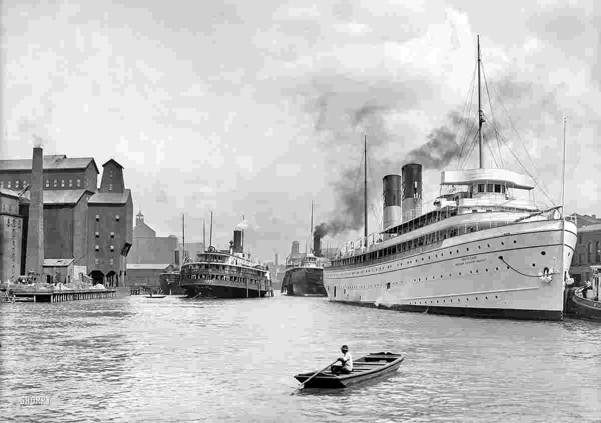 Buffalo. Steamers North Land and City of Erie, circa 1905