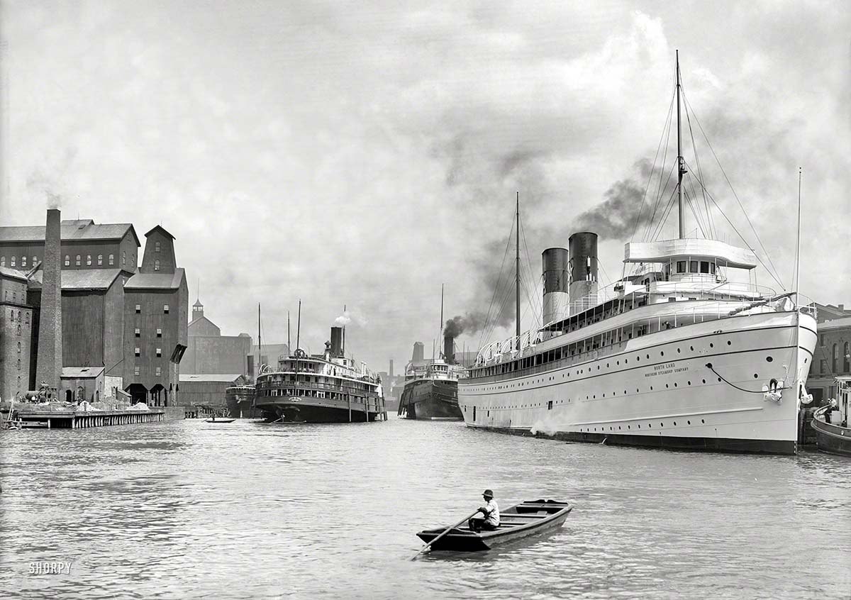 Buffalo. Steamers North Land and City of Erie, circa 1905