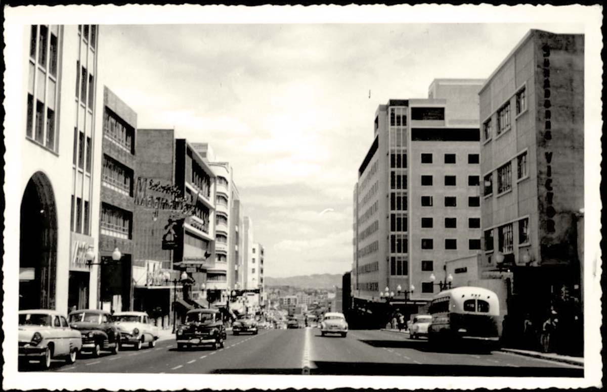 Caracas. Avenida Urdaneta