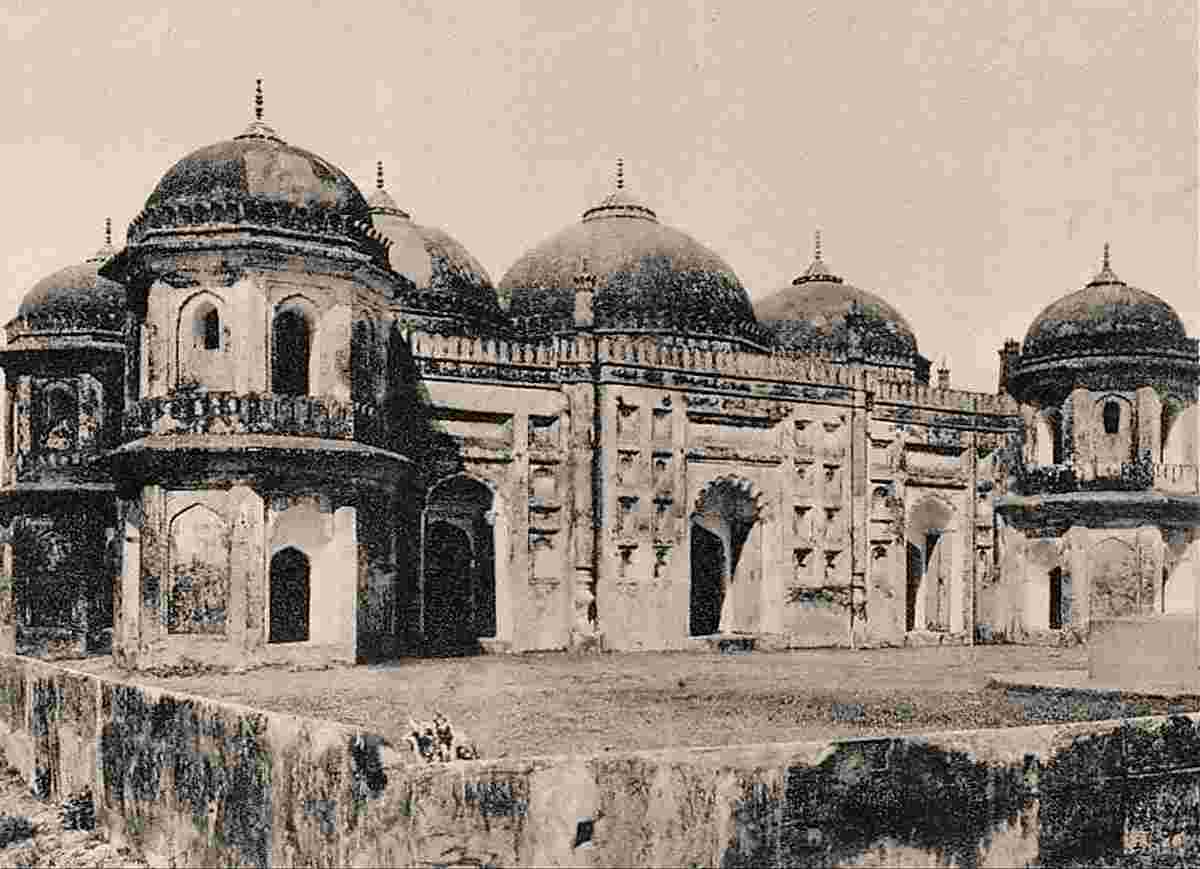 Dhaka. Sat Gumbad Mosque