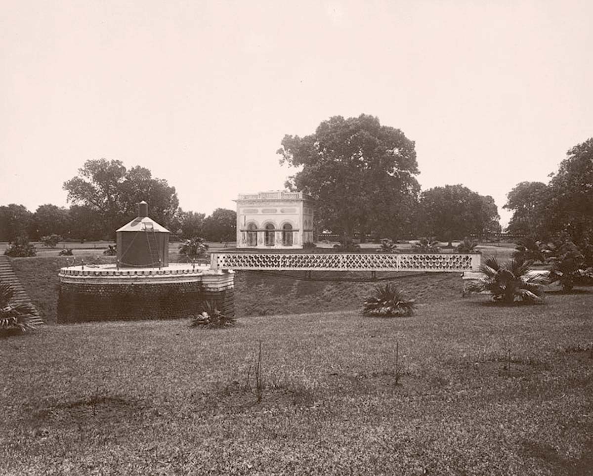 Dhaka. Water-tower in the Shahbagh Gardens, 1904
