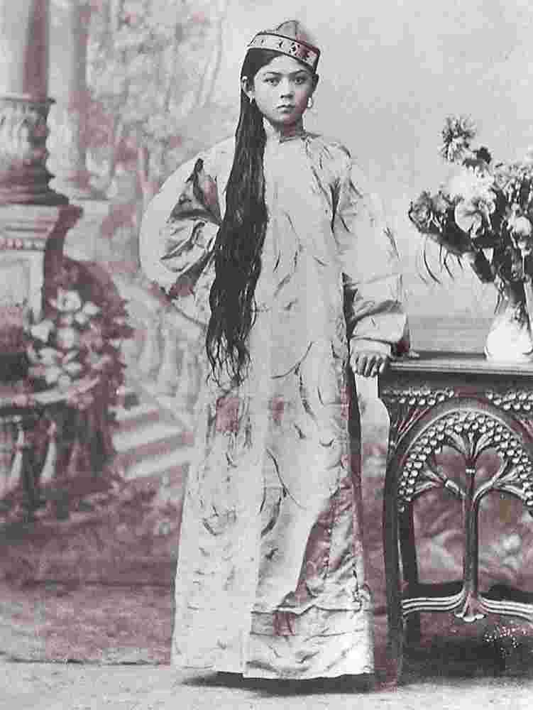 Bukhara. Young wife of the Emir of Bukhara, 1916