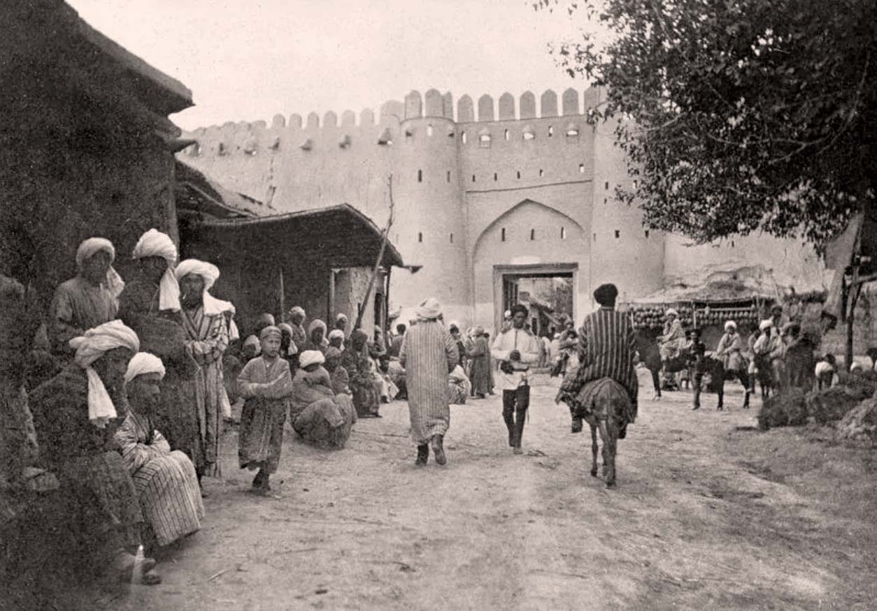 Bukhara. Samarkand gate