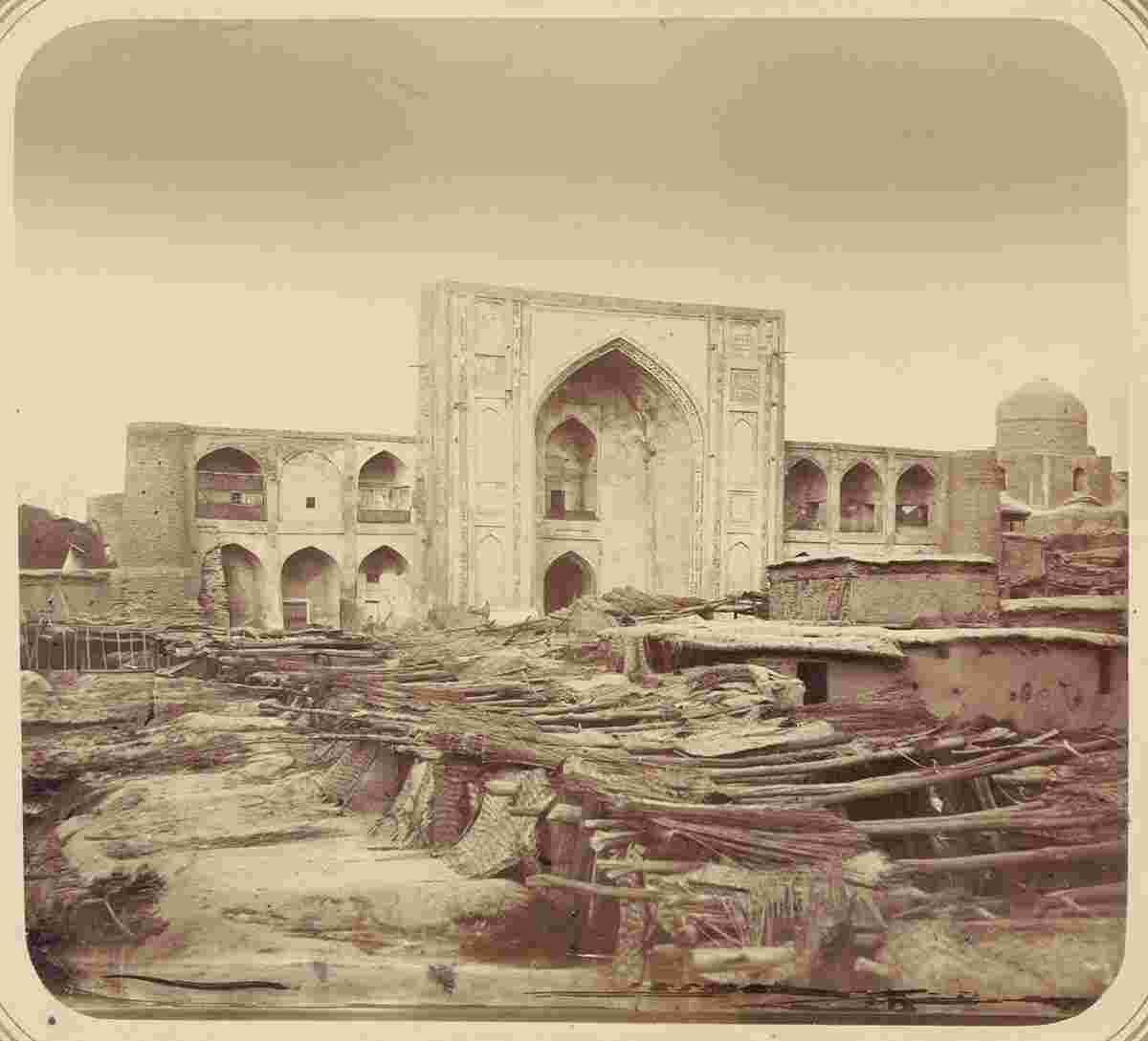 Tashkent. Ko'keldosh madrasa built by the vizier (kukeldosh - milk brother) of Barak Khan and Darvesh Khan sultans