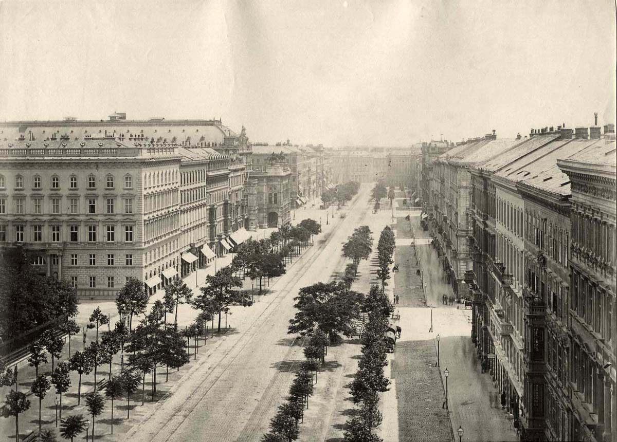 Vienna. Panorama of the city street