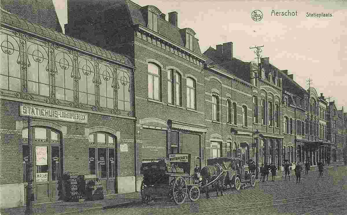 Aarschot. Station square