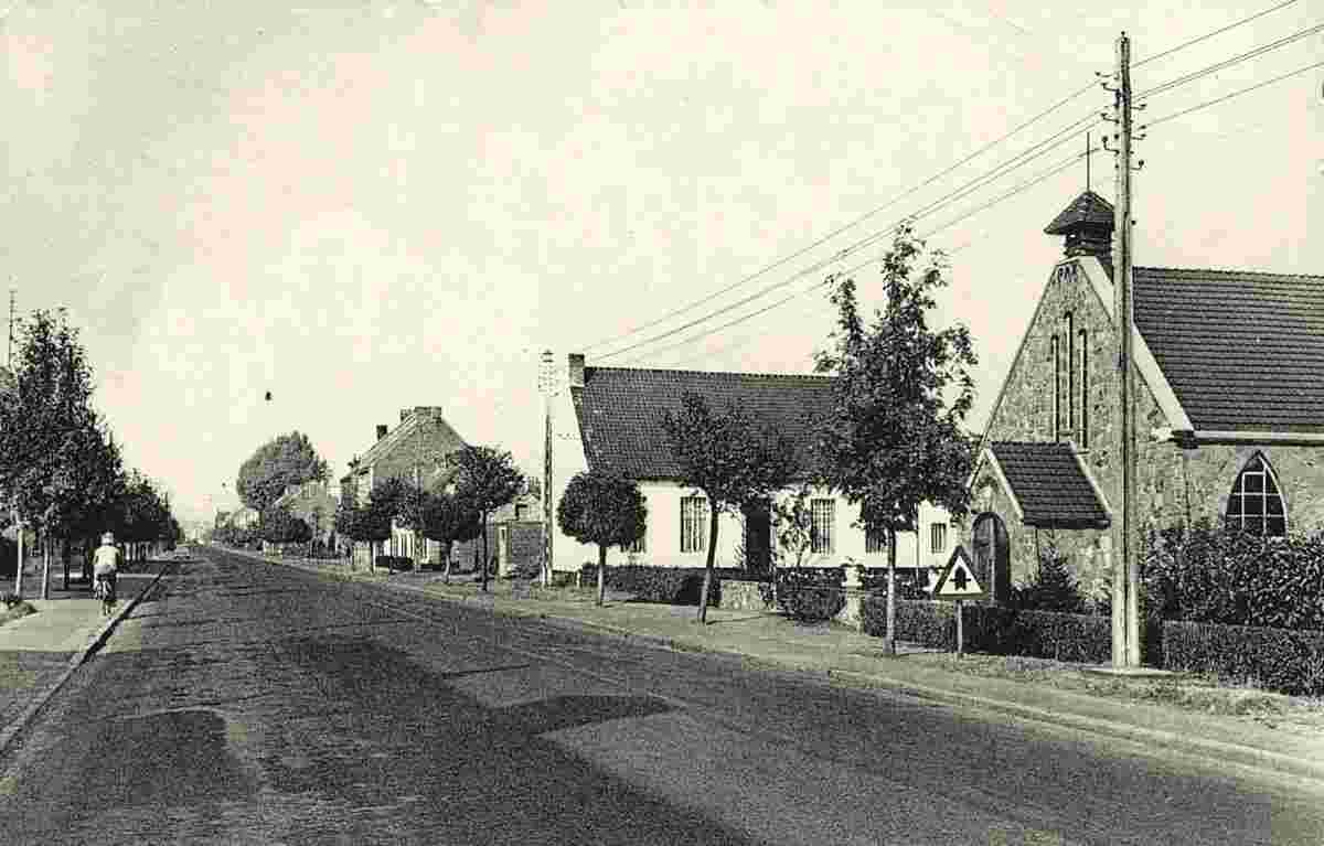 Ath. Chapelle de Fatima et Chaussée de Mons