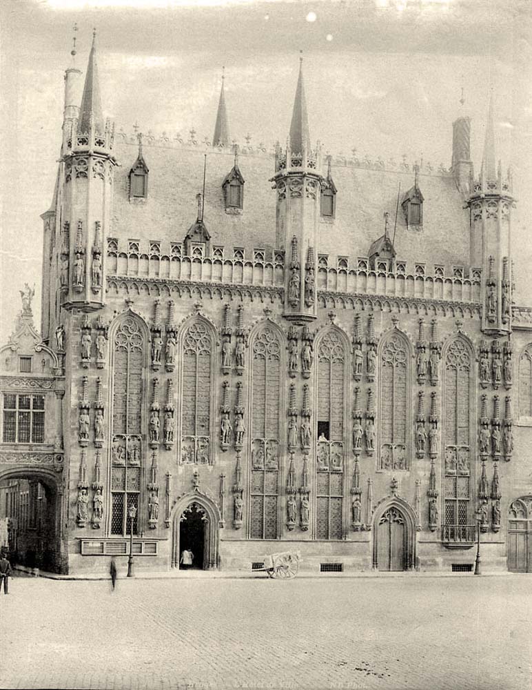 Bruges (Brugge). L'Hôtel de Ville