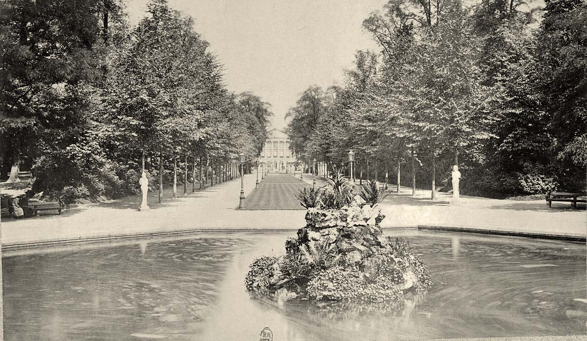 Bruxelles (Brussel). Park et fontaine