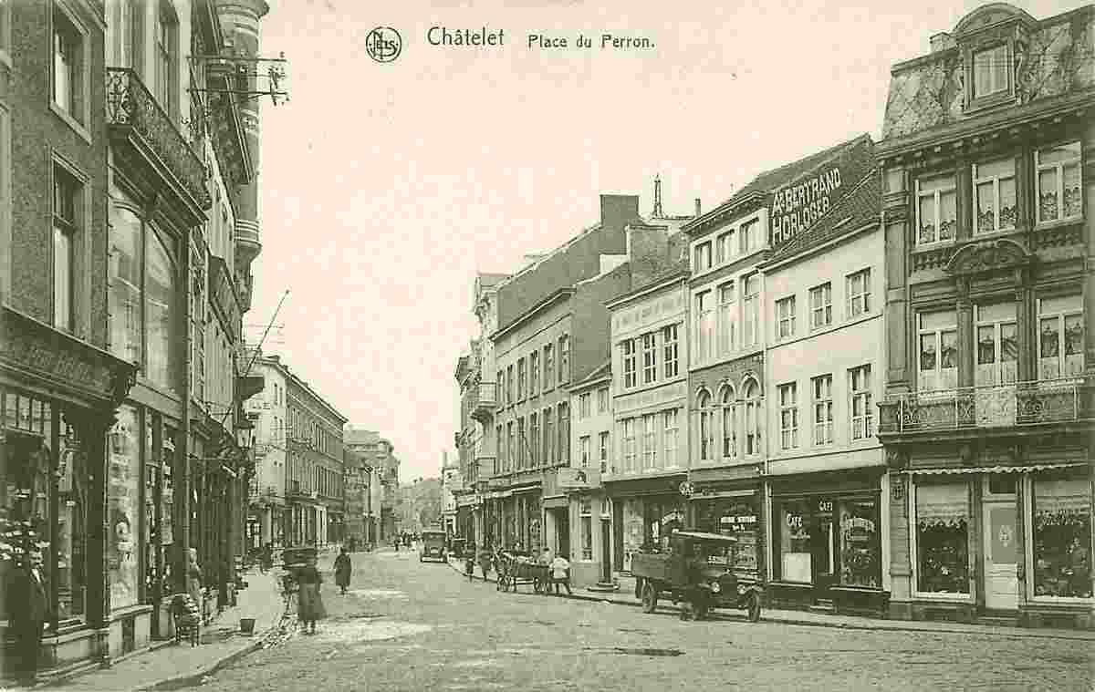 Châtelet. Place du Perron