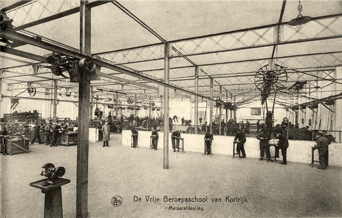 Kortrijk (Courtrai). L'école professionnelle gratuite, menuiserie