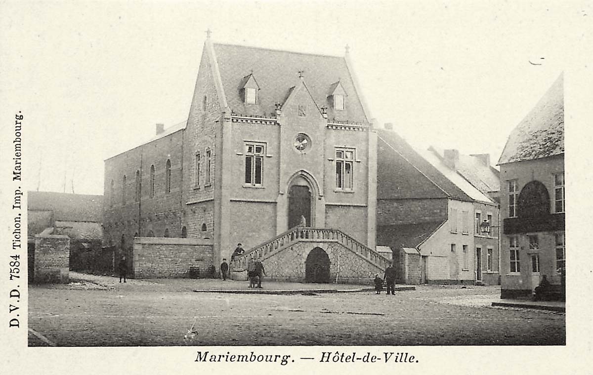 Couvin. Mariembourg - Hôtel de Ville