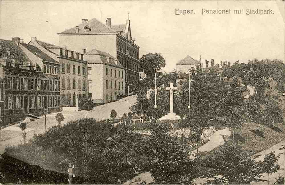 Eupen. St Hildegardis Lyceum et ville parc