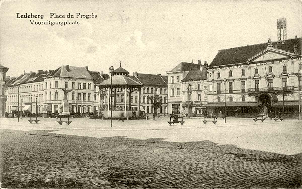 Ghent (Gand). Ledeberg - Place du Progrès