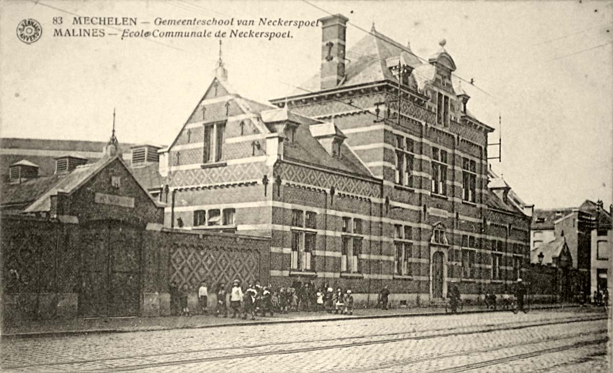Malines (Mechelen, Mecheln). École communale de Neckerspoel