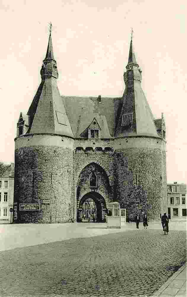 Malines. Vieille Porte de Bruxelles