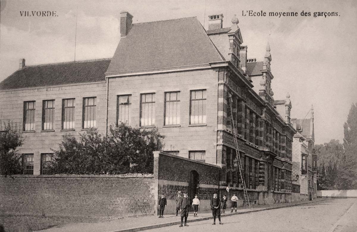 Vilvorde (Vilvoorde). Middle School for Boys