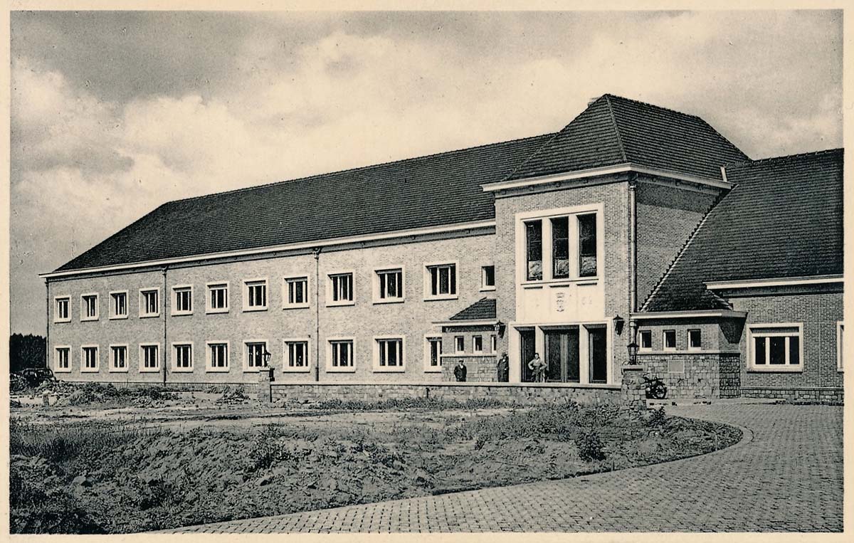 Waregem. Maternity hospital