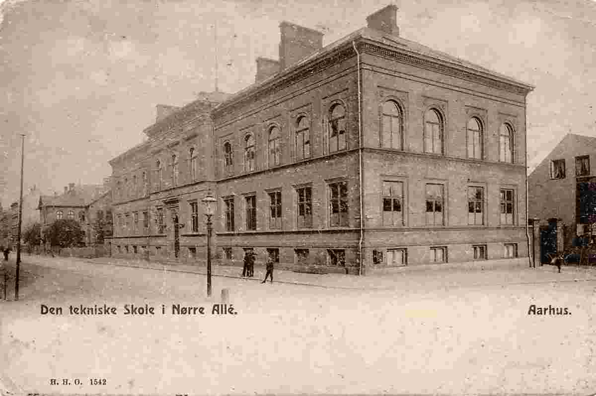Aarhus. Technical School in Nørre Allé