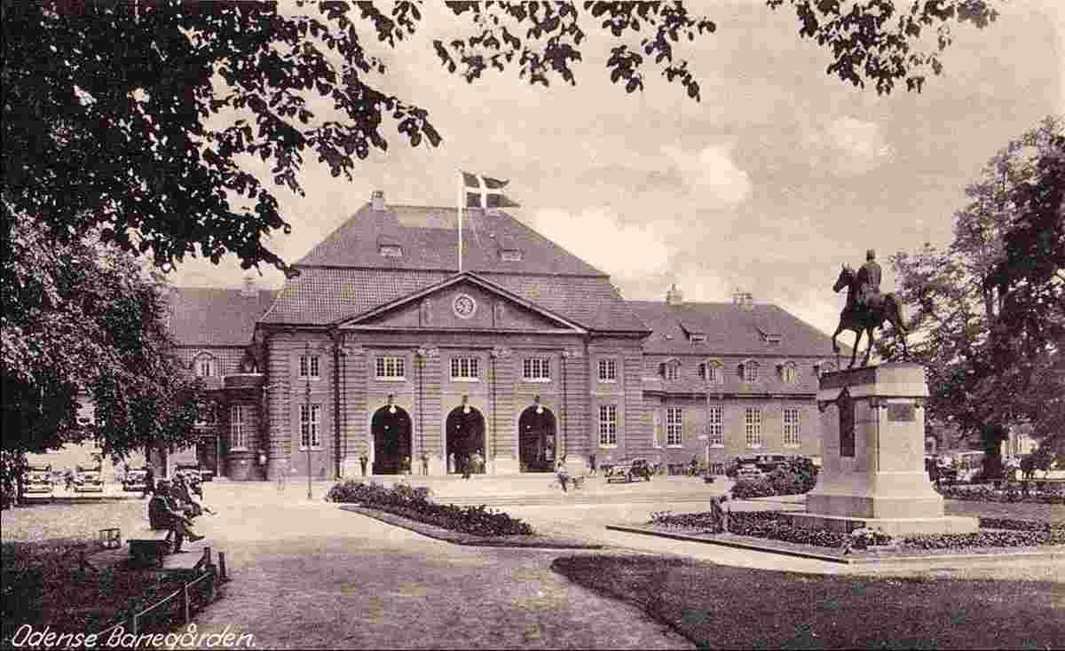 Odense. Central Railway station square