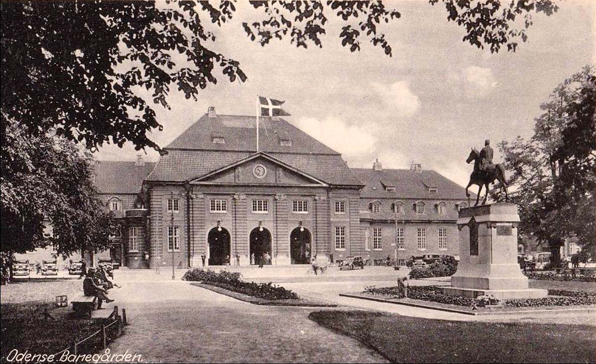 Odense. Central Railway station square
