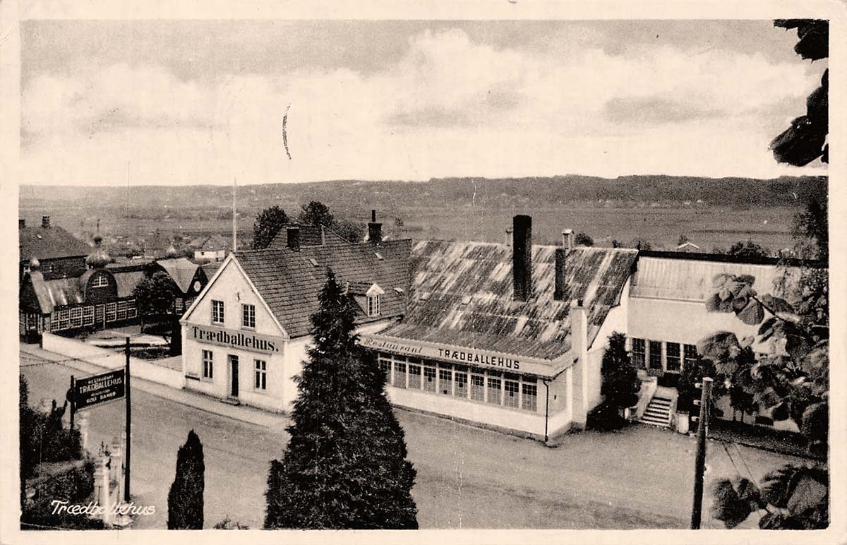 Vejle. Restaurant 'Trædballehus' - 'Tree ball house', 1960