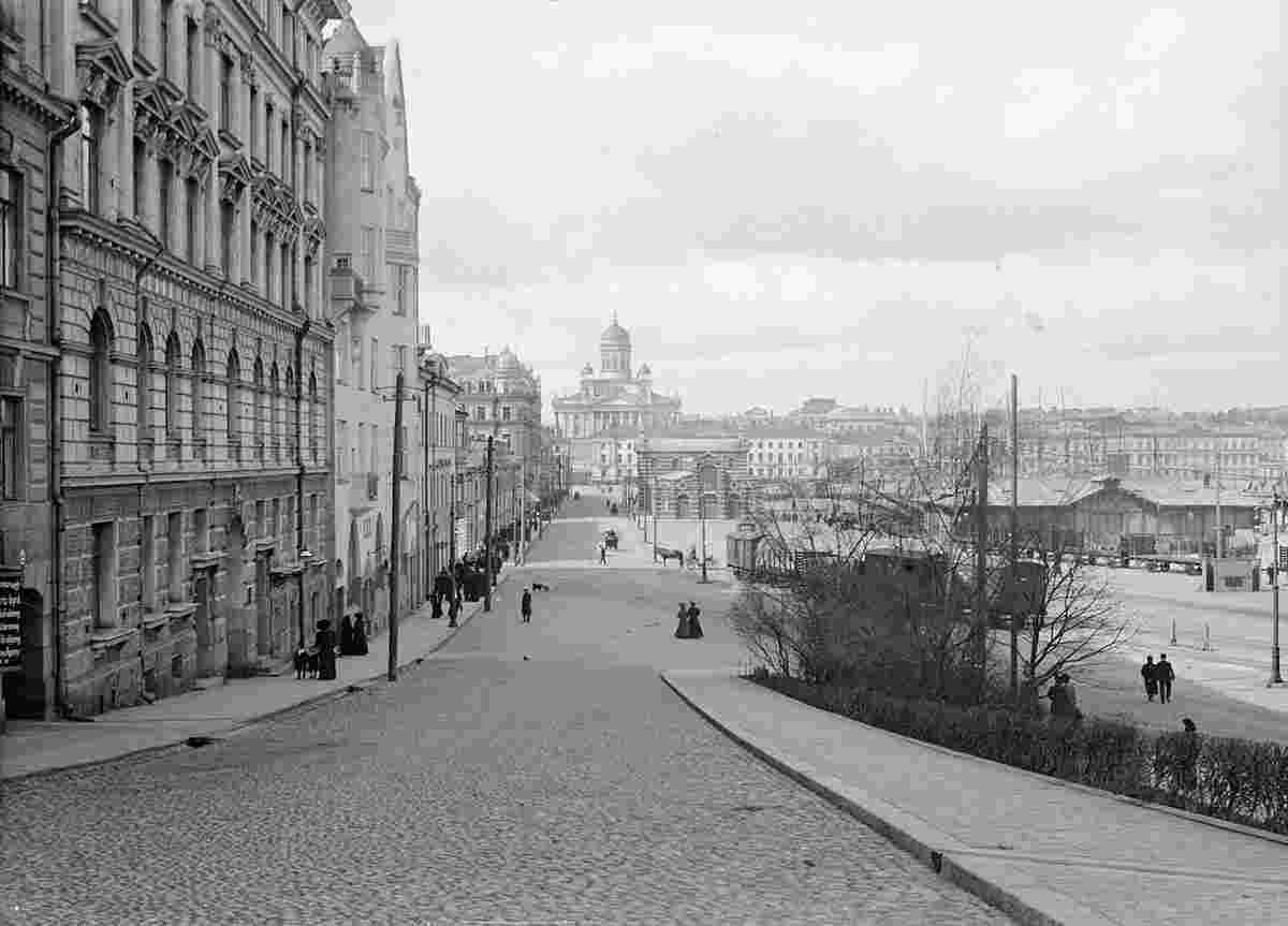 Helsinki. View along the Western Embankment