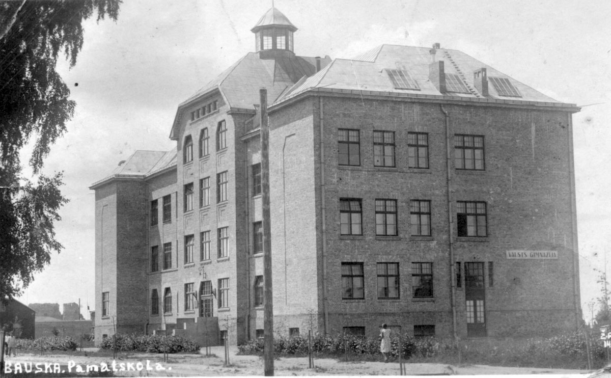 Bauska. Gymnasium
