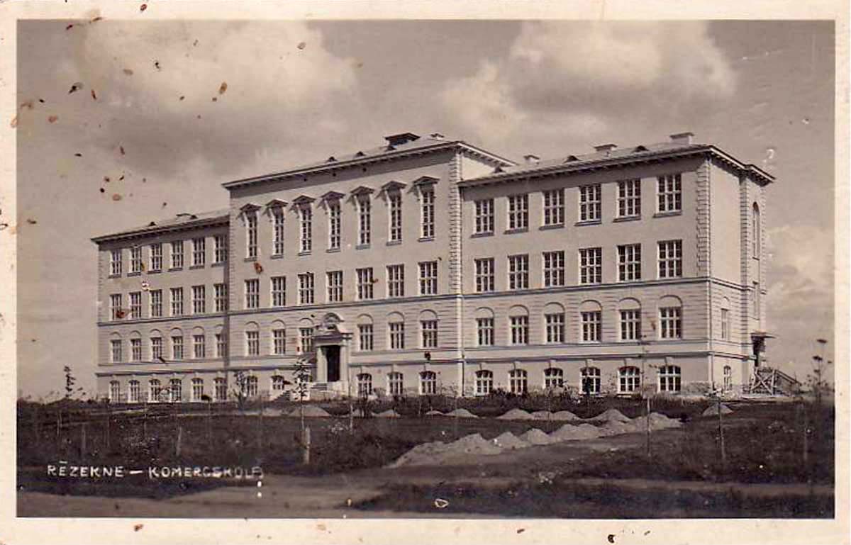 Rezekne. Commercial school