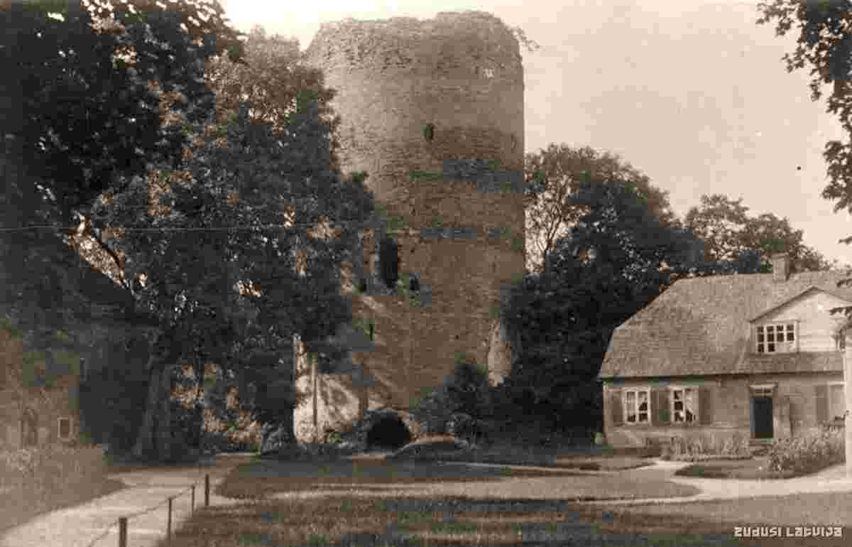 Sigulda. Turaida Castle Tower