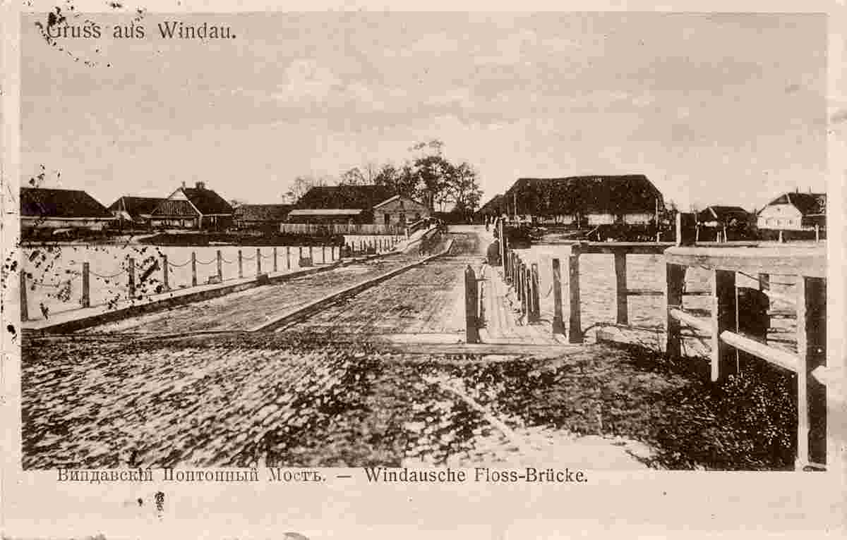 Ventspils. Wooden pontoon bridge on the Vindava River, 1908